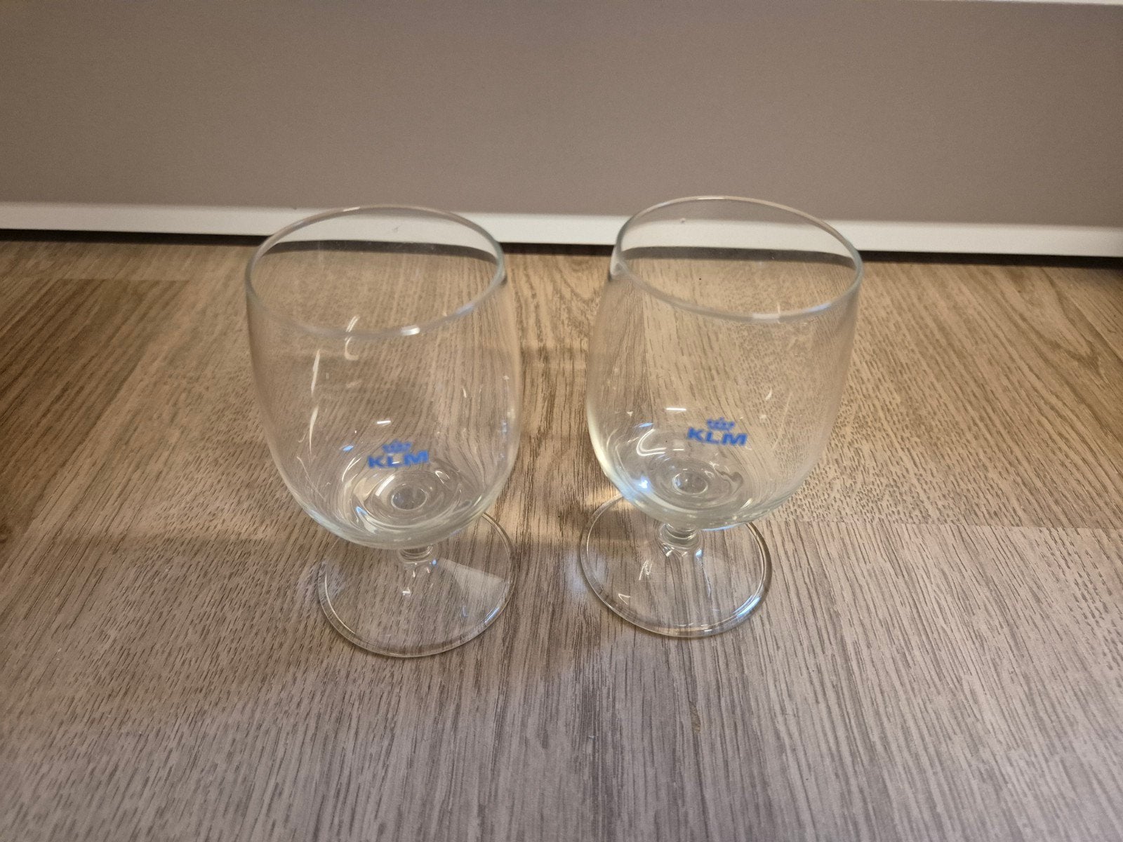 2 KLM glaasjes, Verzamelen, Glas en Borrelglaasjes, Ophalen of Verzenden, Borrel- of Shotglas
