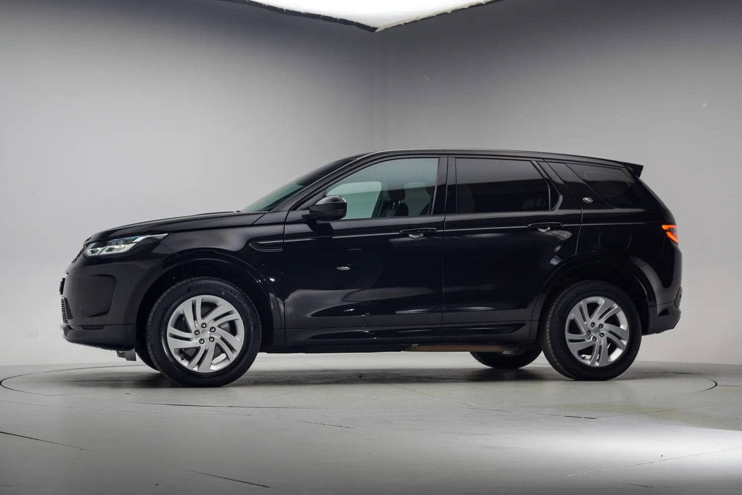 Land Rover Discovery Sport P300e 1.5 R-Dynamic S [ Cruise co, 309 pk, Discovery Sport, Zwart, Bedrijf