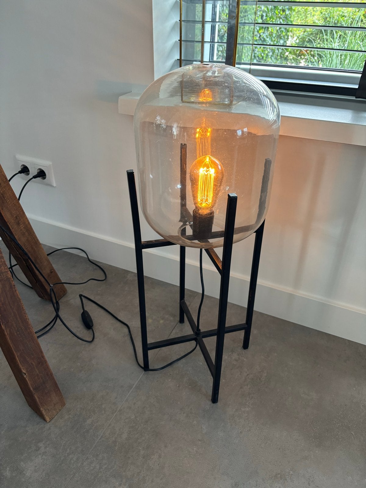 Moderne staande lamp met glazen kap (excl. peertje), Gebruikt, Glas, Minder dan 100 cm, E27 (groot)