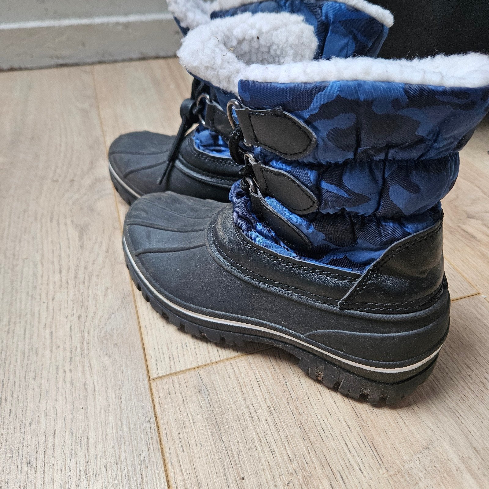 Snowboots voor jongens maat 32, kleur donkerblauw., Ophalen, Gebruikt, Overige typen, Jongen
