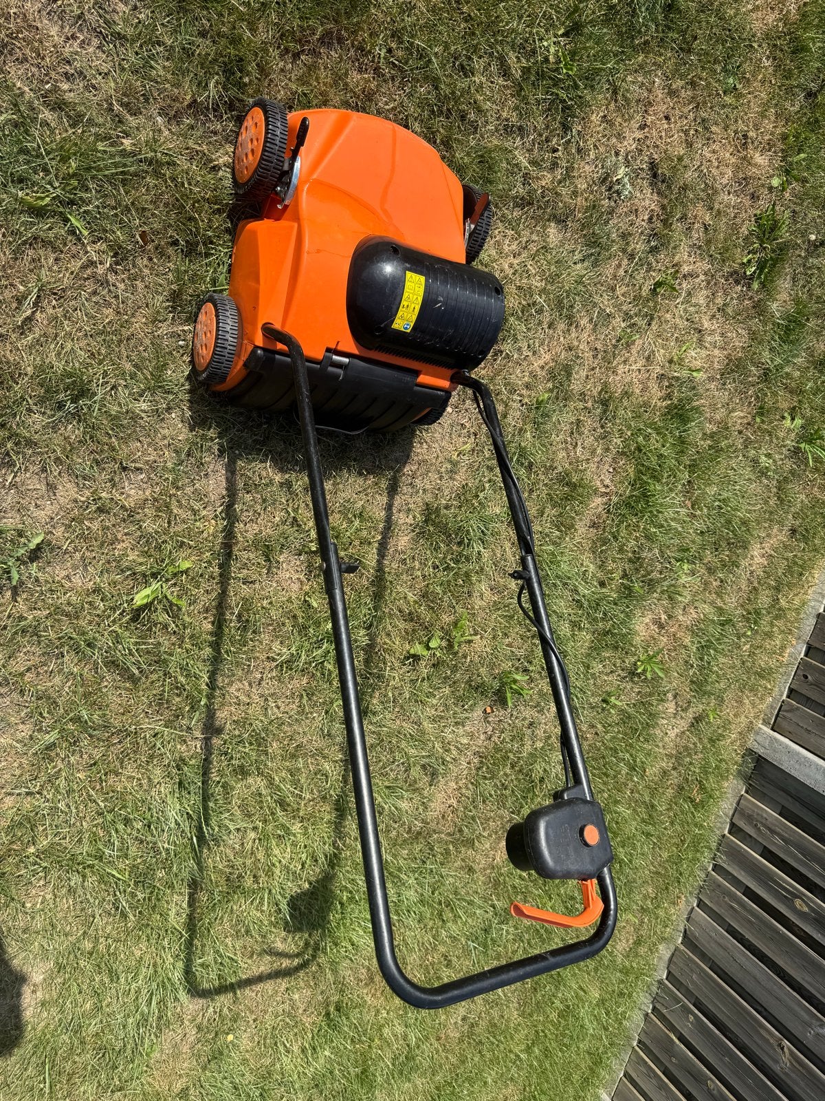Atika VT 32 Verticuteermachine / Gazonbeluchter, Ophalen, Gebruikt, Elektrisch