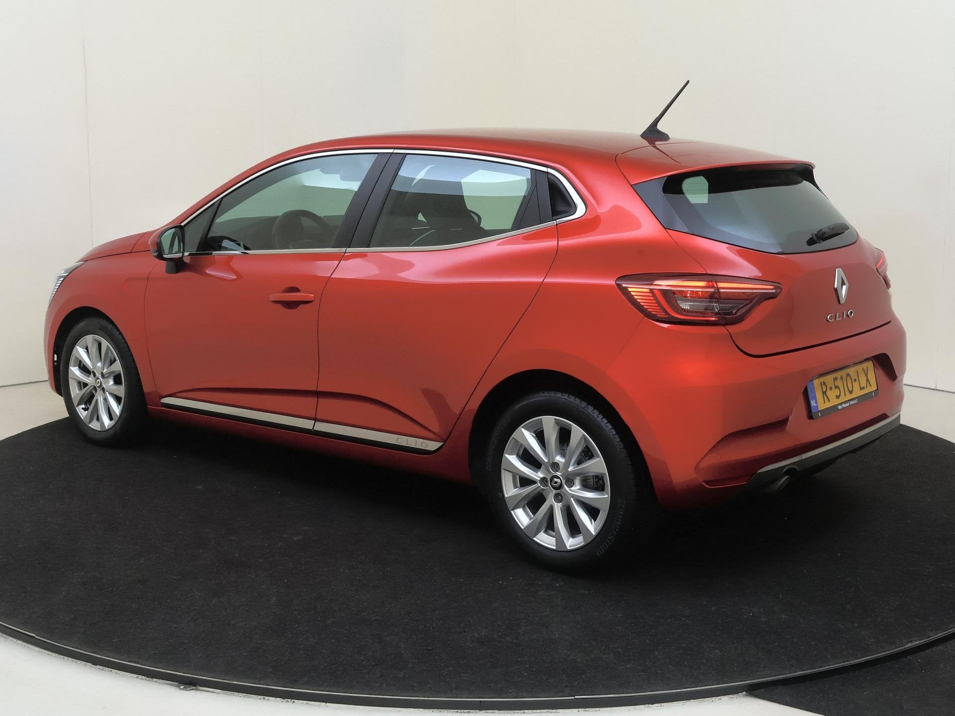 Renault Clio 1.0 TCe Intens | Navigatie | Auto Airco | Parke, Auto's, Voorwielaandrijving, Gebruikt, Euro 6, Lane Keeping Assist