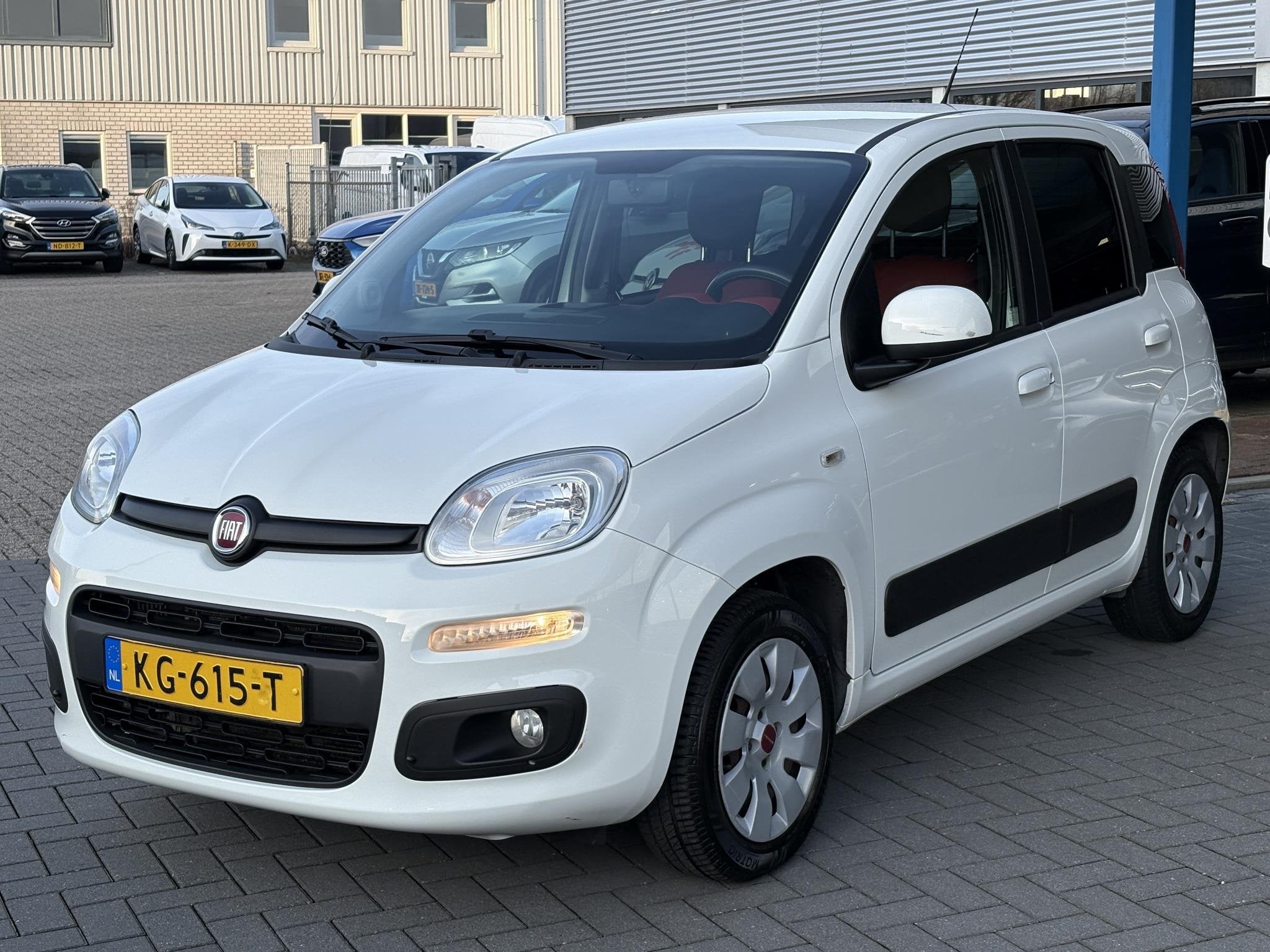 Fiat Panda 0.9 TwinAir Lounge 81pk | Parkeersensoren | Clima, Auto's, Voorwielaandrijving, Stof, Gebruikt, Panda