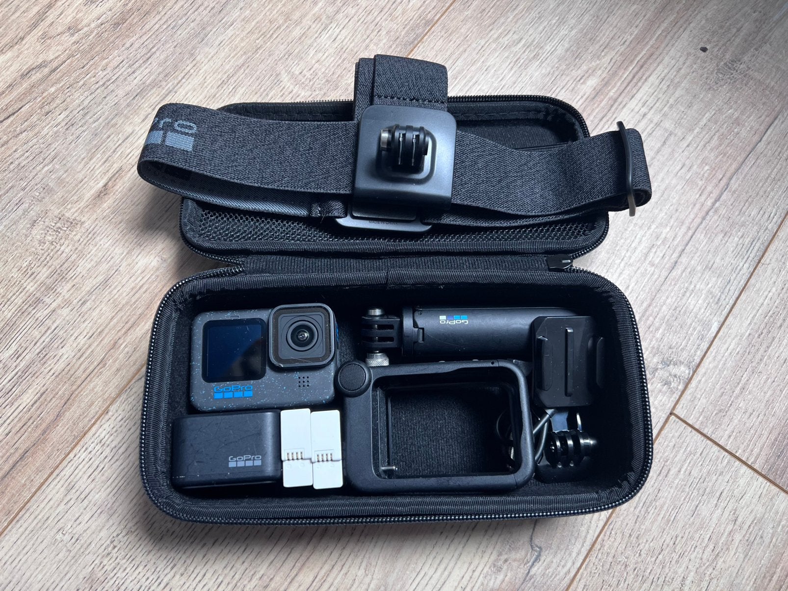 Gopro Hero 12 Black met diverse accessories