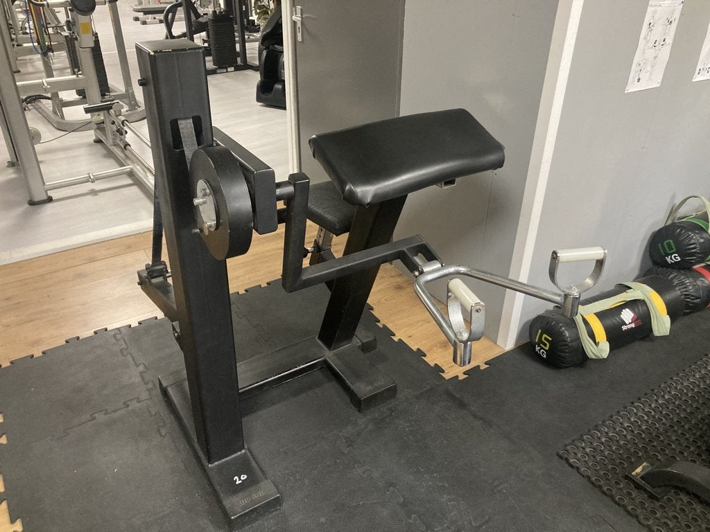 bicep machine / Scott curl, Ophalen, Zo goed als nieuw, Krachtstation