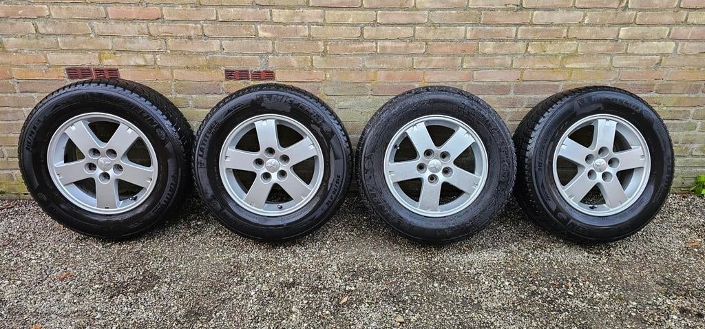 Autovelgen Mitsubishi met oude winterbanden, Ophalen of Verzenden