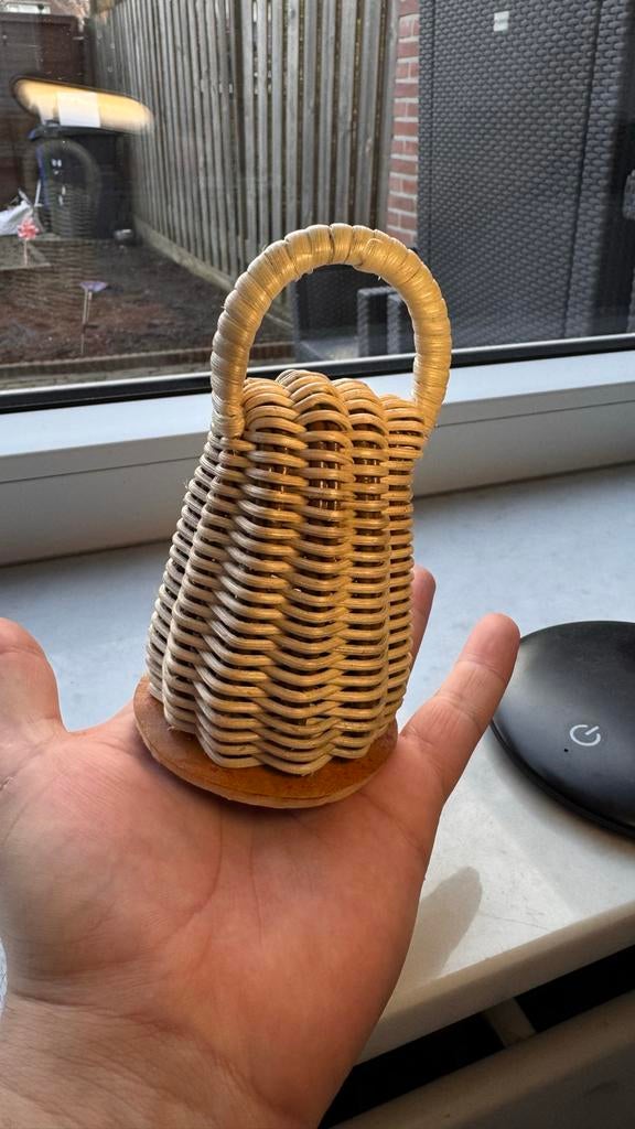 Handgemaakte rotan caxixi met kalebasvoet, Ophalen of Verzenden, Nieuw, Overige soorten