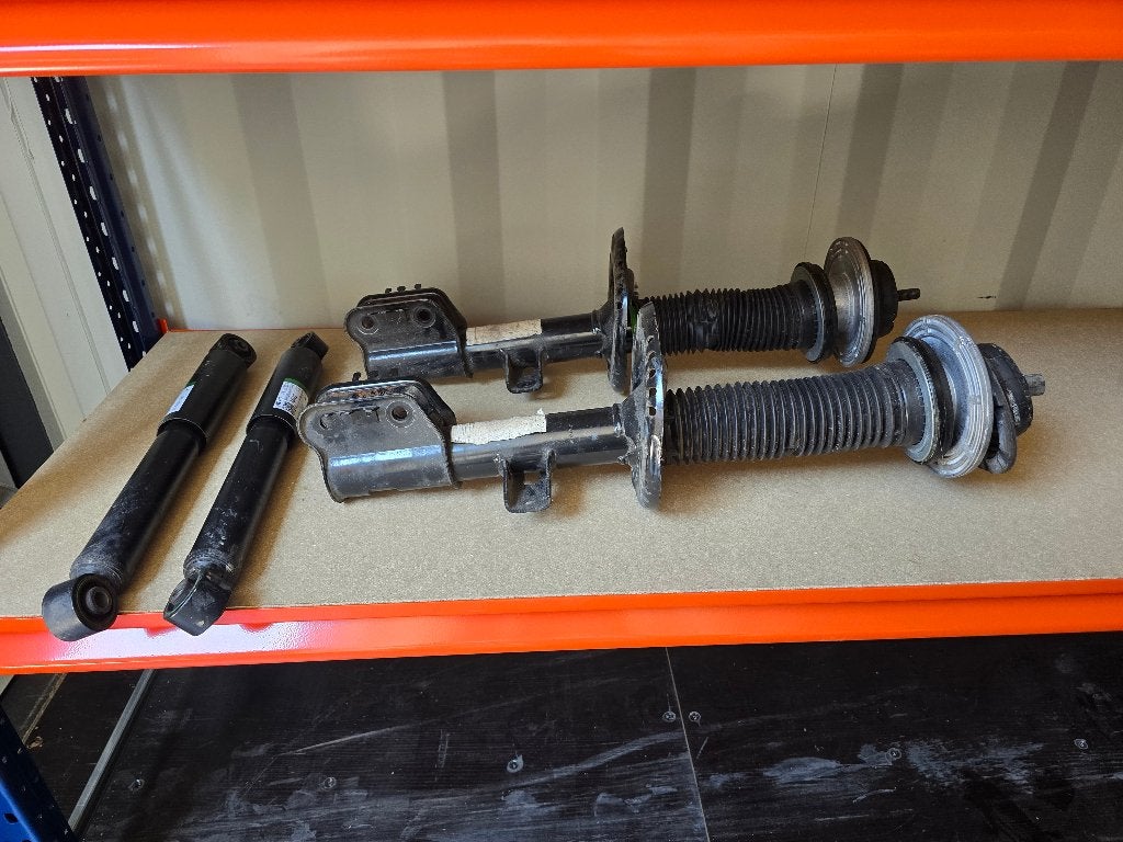 Vering/demperset met toebehoren voor VW T6.1 4Motion, Ophalen of Verzenden, Nieuw, Volkswagen