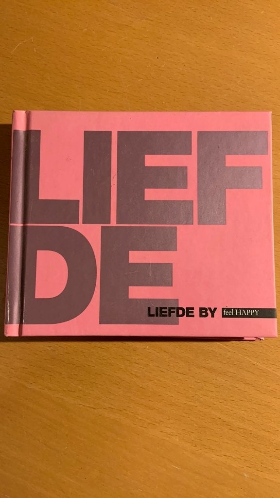 Liefde by feel happy, Ophalen of Verzenden, Zo goed als nieuw