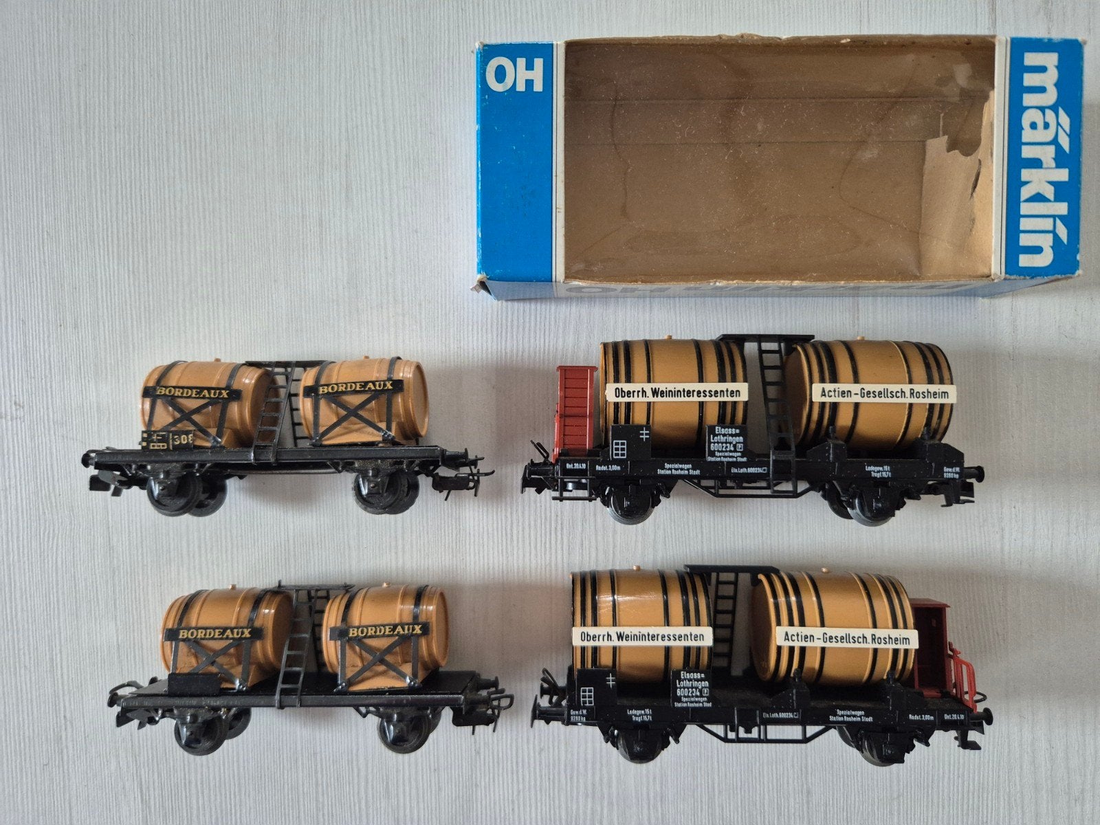 4 Nette Märklin wijnwagons 4432/4510