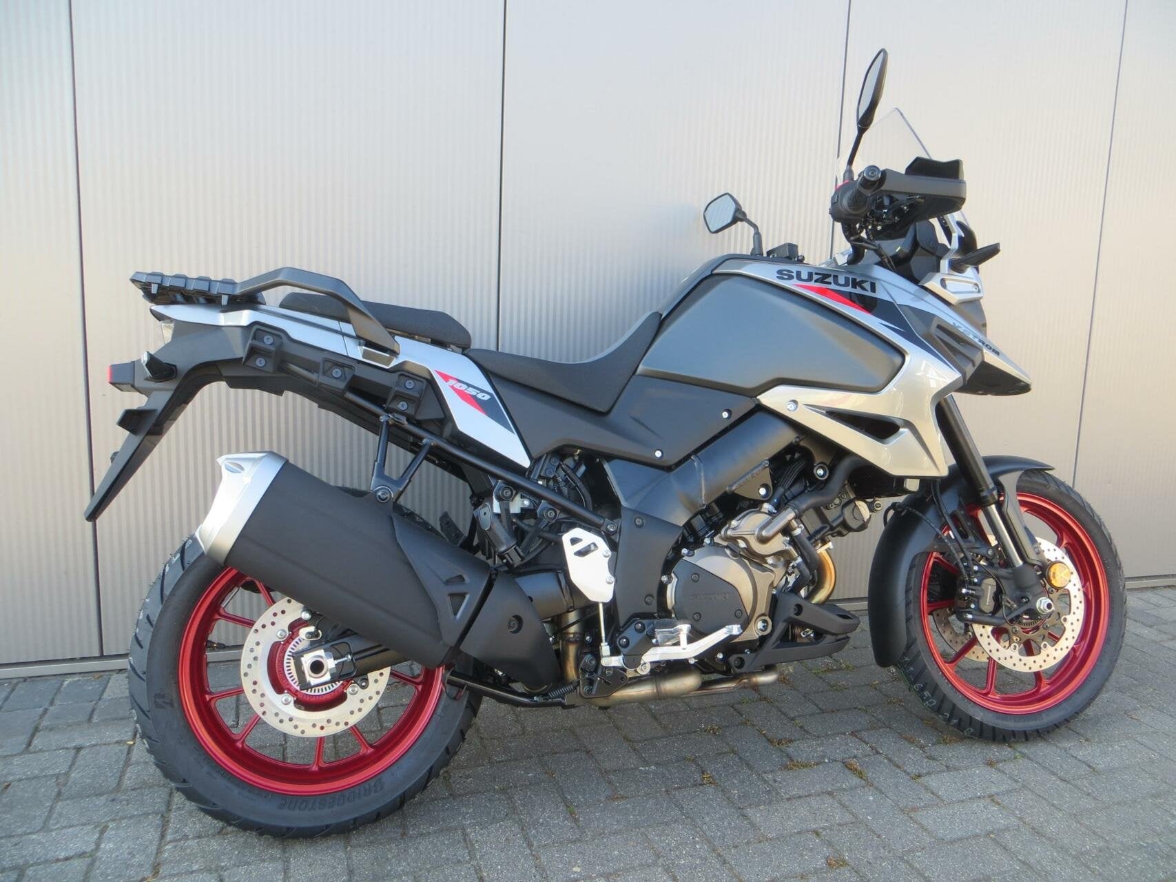 Suzuki DL 1050 V-Strom, Motoren, Motoren | Suzuki, Bedrijf, Traction Control, Meer dan 35 kW, Toermotor