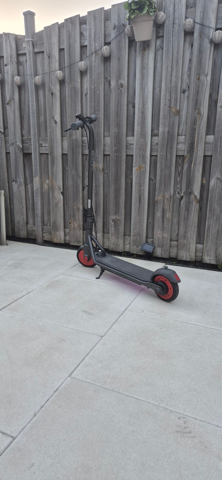 NINEBOT BY SEGWAY eKickScooter ZING C20 - 16 km, inklapbaar, Ophalen of Verzenden, Zo goed als nieuw, Elektrische step (E-scooter)