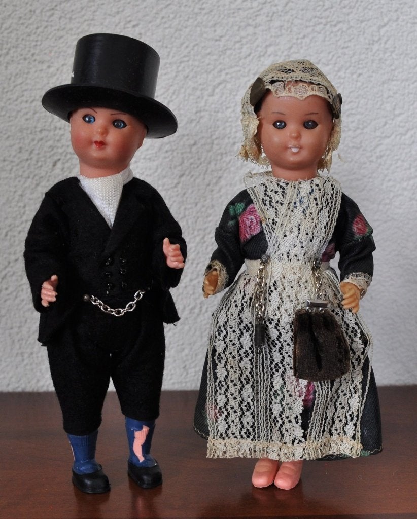 Vintage West-Fries ? Poppenpaar Pop Poppen 18 cm, Verzamelen, Poppen, Ophalen of Verzenden, Gebruikt, Pop