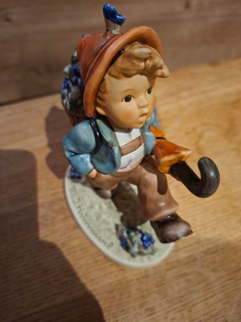 MI Hummel beeldje “Hinaus in die Ferne” Club-editie, Verzamelen, Ophalen of Verzenden