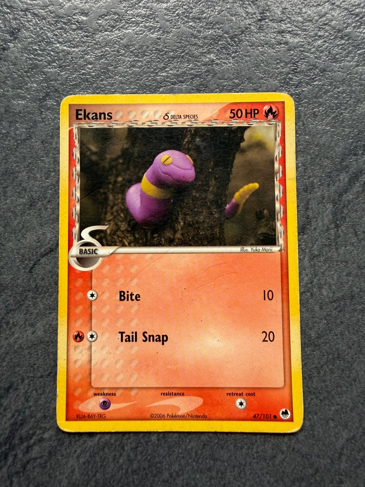 Ekans, Ophalen of Verzenden, Zo goed als nieuw