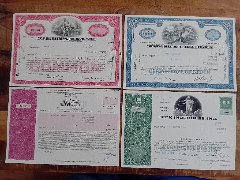 48x aandeel - waardepapieren - set van 48 Aandelen, Postzegels en Munten, Aandelen en Waardepapieren, Ophalen of Verzenden, Aandeel