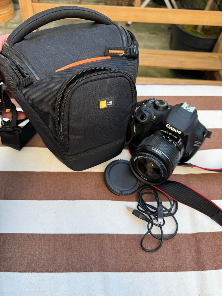 Canon EOS 1200D Spiegelreflexcamera met lens en tas, Spiegelreflex, Canon, Ophalen of Verzenden, Zo goed als nieuw