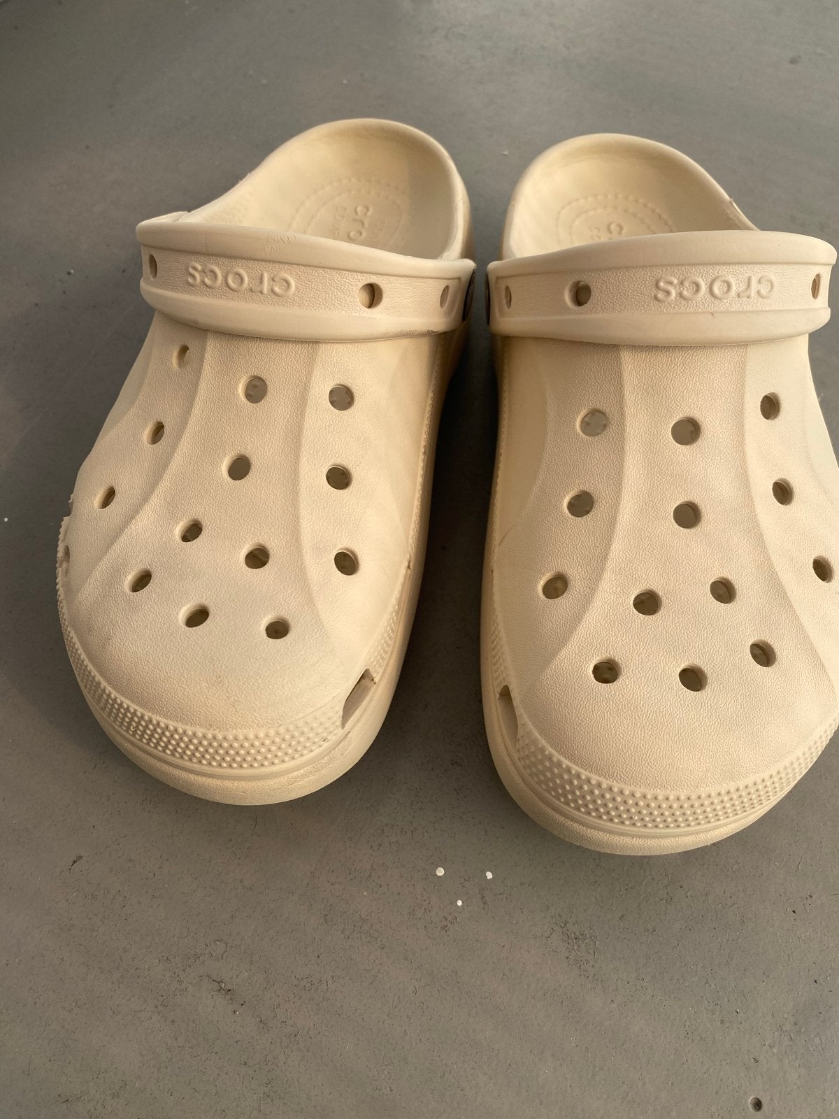 Crocs Classic Clogs - Crème kleurige instappers, Ophalen of Verzenden, Gedragen, Beige, Instappers