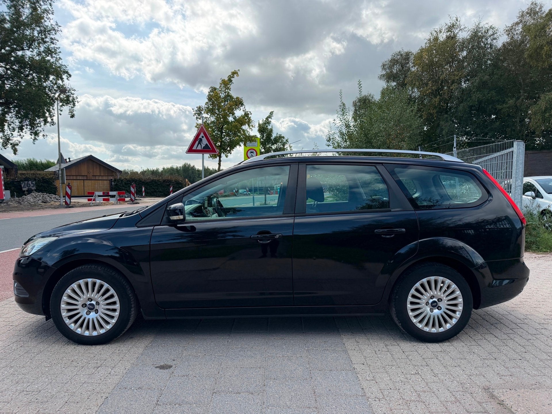 Ford Focus Wagon 1.8 Limited Airco Cruise Carplay PDC, Auto's, Euro 5, 125 pk, Gebruikt, 4 cilinders