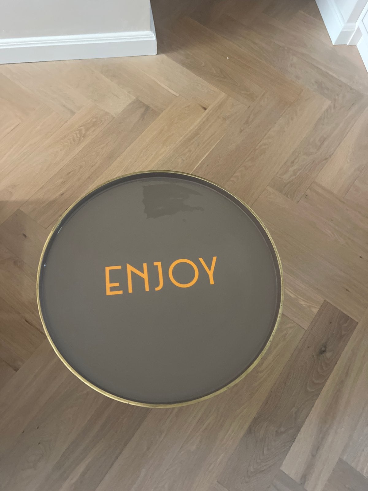 Ronde bijzettafel met 'ENJOY' opdruk, Minder dan 45 cm, Minder dan 55 cm, Gebruikt, Metaal of Aluminium