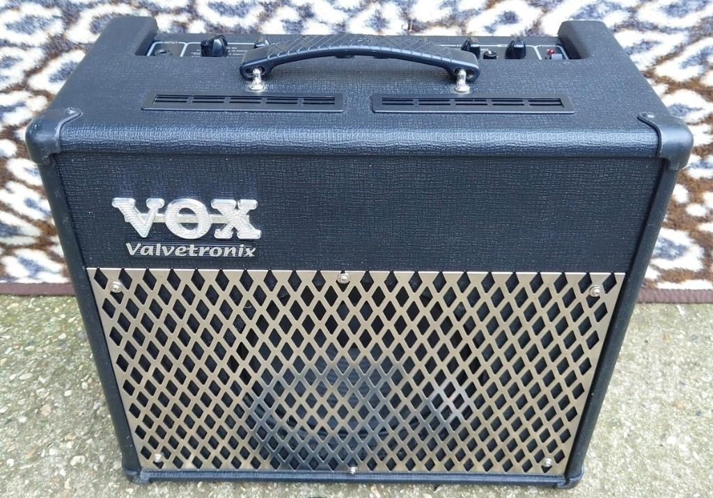 Vox Valvetronix ad30vt, Muziek en Instrumenten, Versterkers | Bas en Gitaar, Ophalen, Gebruikt, Gitaar, Minder dan 50 watt