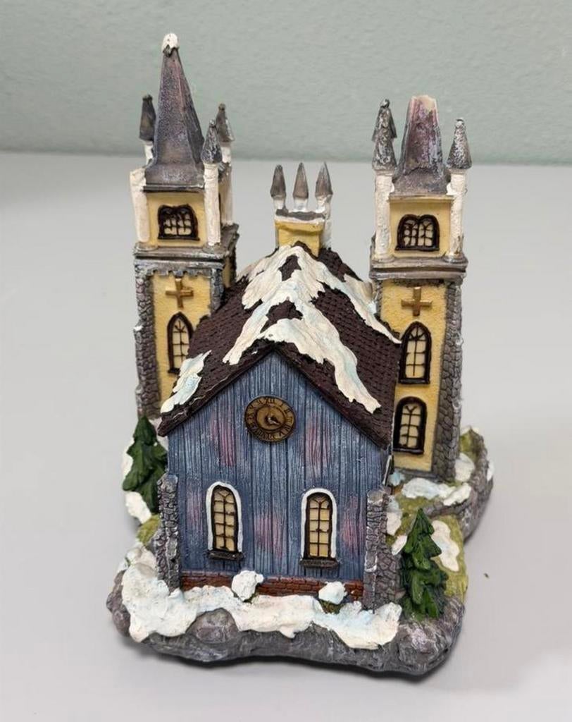 Kerst Kerk / Kathedraal Kerstdorp met Verlichting – 24 cm, Diversen, Gebruikt, Ophalen of Verzenden, H, H