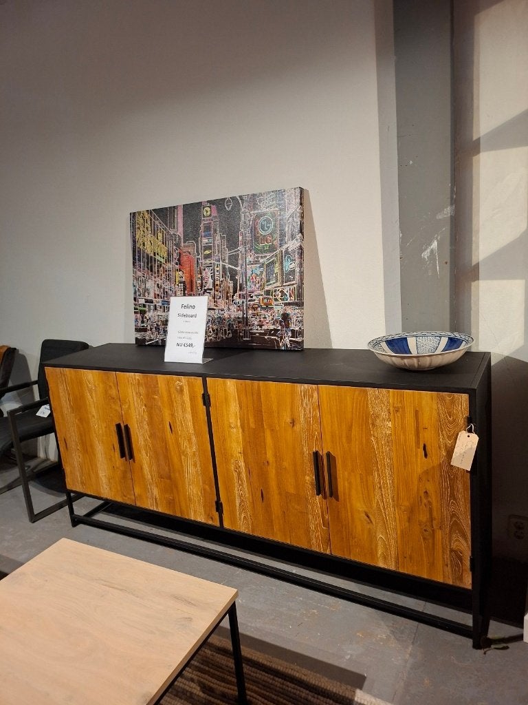 Felino 4 deurs dressoir eenmalig ophalen €549,-, Ophalen, Nieuw, 200 cm of meer, Metaal