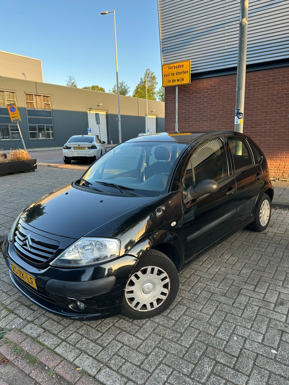 Citroën C3 1.1 I 2008 Zwart MET SCHADE, Auto's, Voorwielaandrijving, 40 €/maand, 920 kg, Zwart