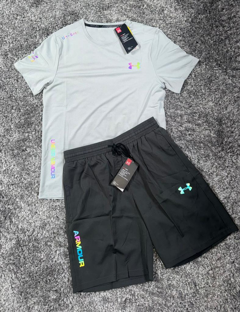 Grey Under Armour Reflective Shirt & Shorts Set Size L, Ophalen of Verzenden, Nieuw, Overige maten