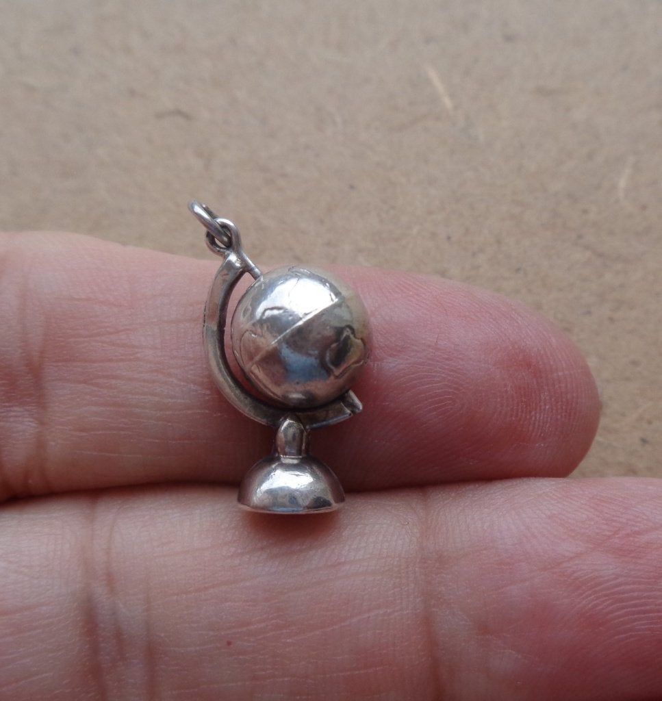 zilveren vintage bedel met spinning wereldbol [802], Overige merken, Verzenden, Zo goed als nieuw, 1 bedel