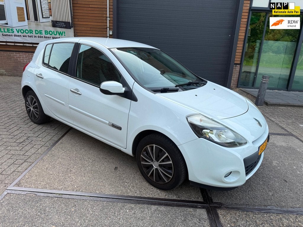 Renault Clio 1.5 dCi Authentique, Auto's, Renault, Bedrijf, Te koop, Clio, ABS, Airbags, Boordcomputer, Centrale vergrendeling