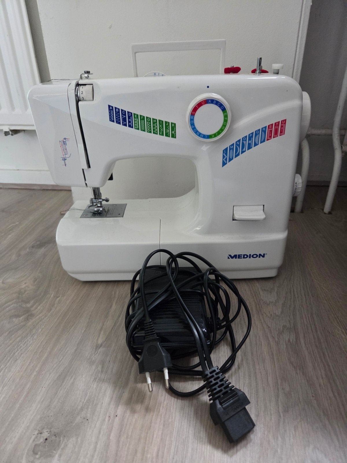 Medion MD 11836 naaimachine, Hobby en Vrije tijd, Ophalen, Gebruikt, Naaimachine, Overige merken