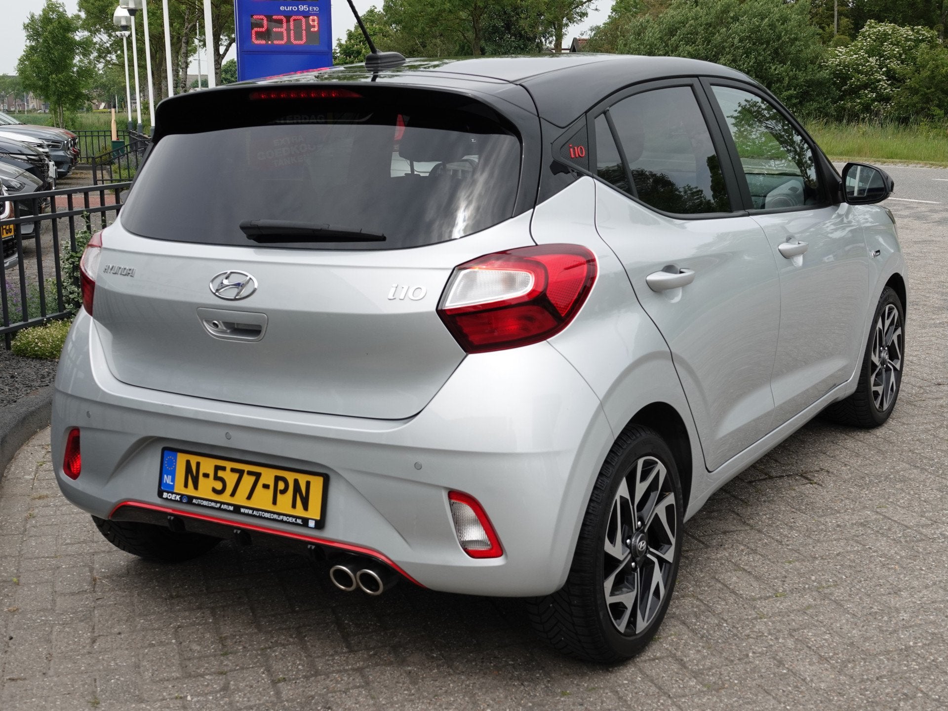 Hyundai i10 1.0 T-GDI N Line 100PK 5-zits TWO-TONE | NAVI |, Auto's, Euro 6, Origineel Nederlands, Bedrijf, Handgeschakeld