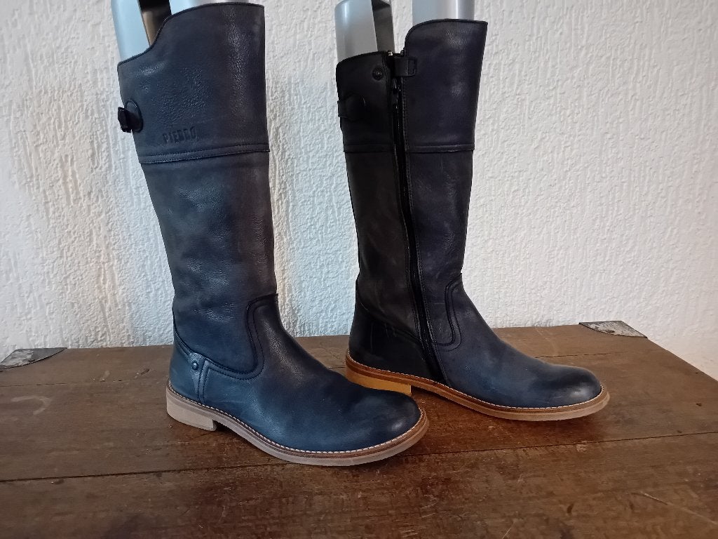Piedro blauwe laarzen maat 37, spekzool,zgan, Hoge laarzen, Blauw, Ophalen of Verzenden, Zo goed als nieuw