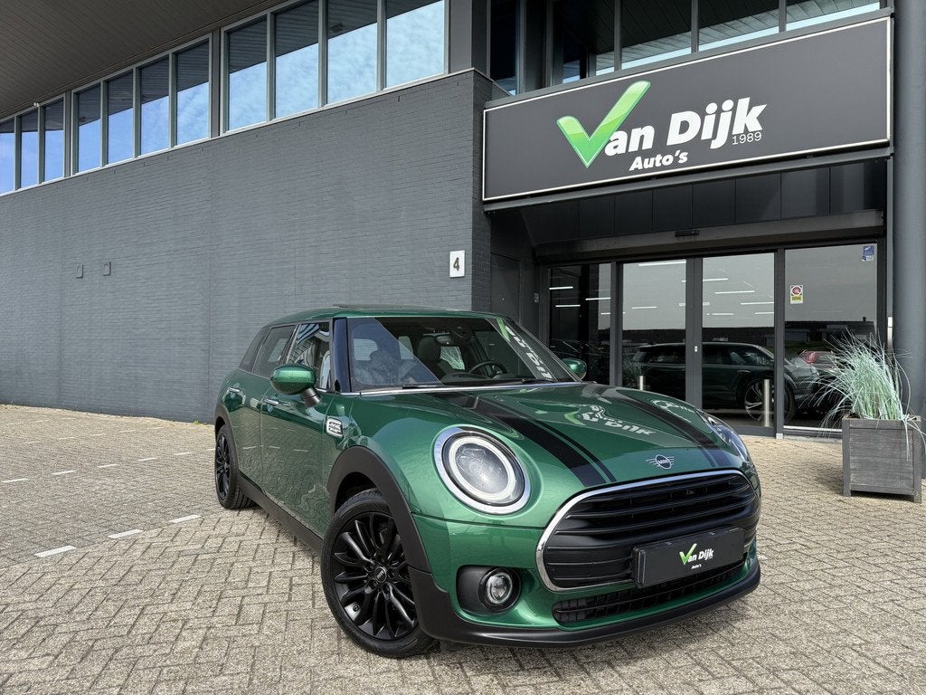 MINI Clubman 1.5 Cooper Panodak Navi Camera Pdc (bj 2021), Auto's, 136 pk, Gebruikt, Leder en Stof, Origineel Nederlands