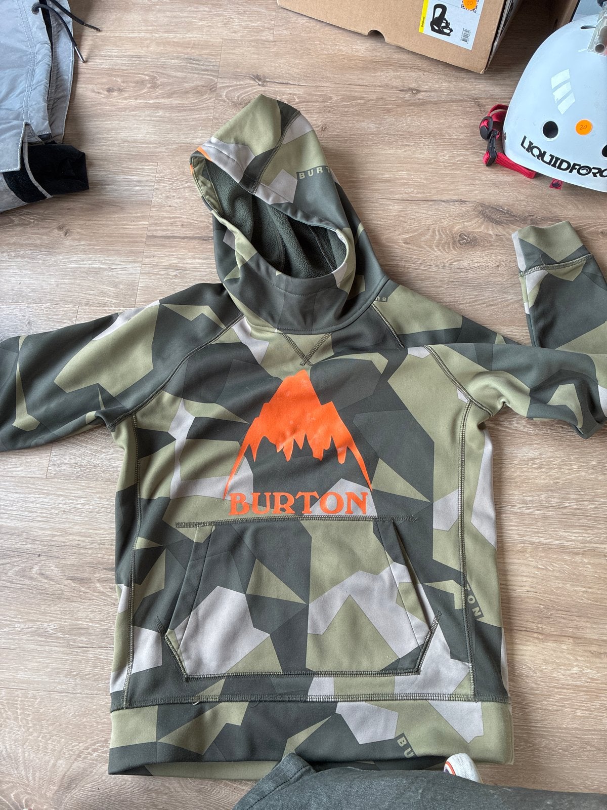 Burton waterdichte hoodie - Camouflage maat 140 kids, Ophalen of Verzenden, Zo goed als nieuw, Maat 48/50 (M), Trui