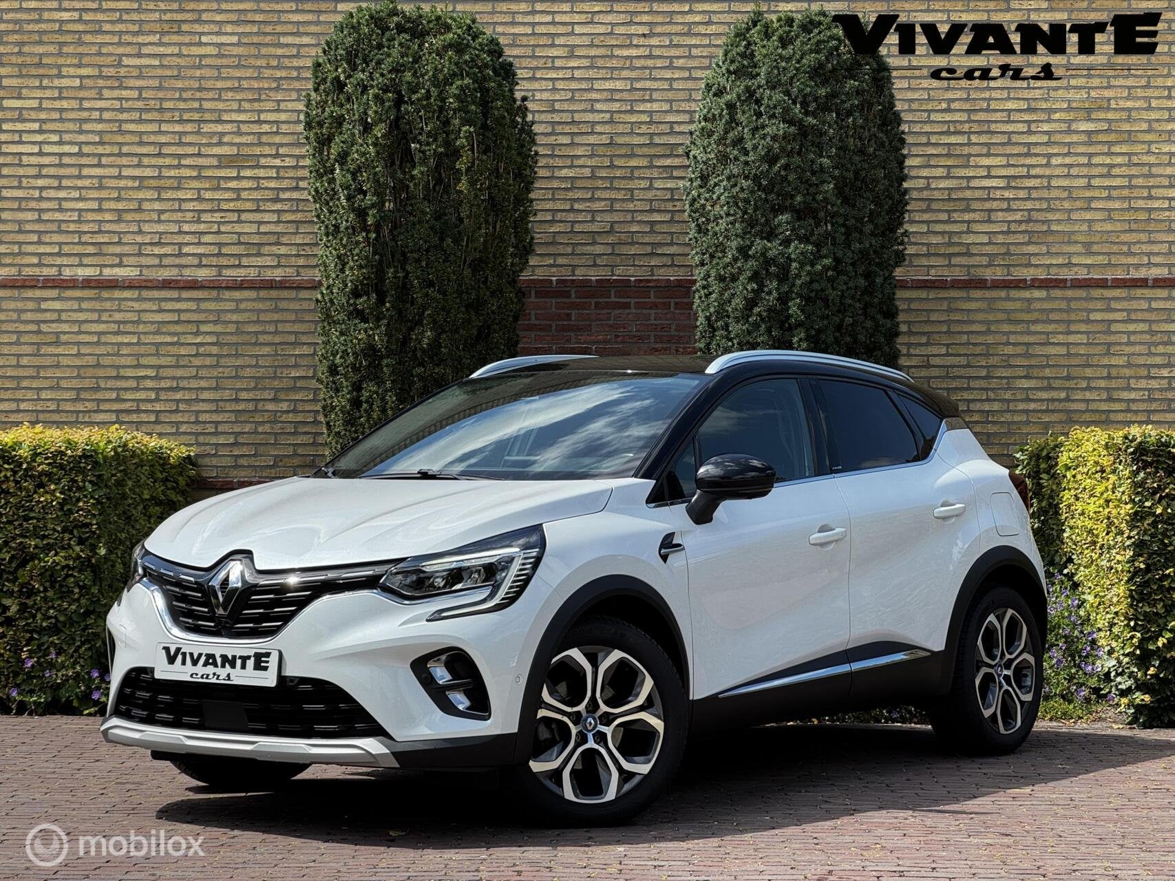 Renault Captur 1.6 E-Tech Plug-in Hybrid 160 Intens 360-Came, Auto's, Renault, 77 km/l, Gebruikt, 4 cilinders, Met garantie (alle)