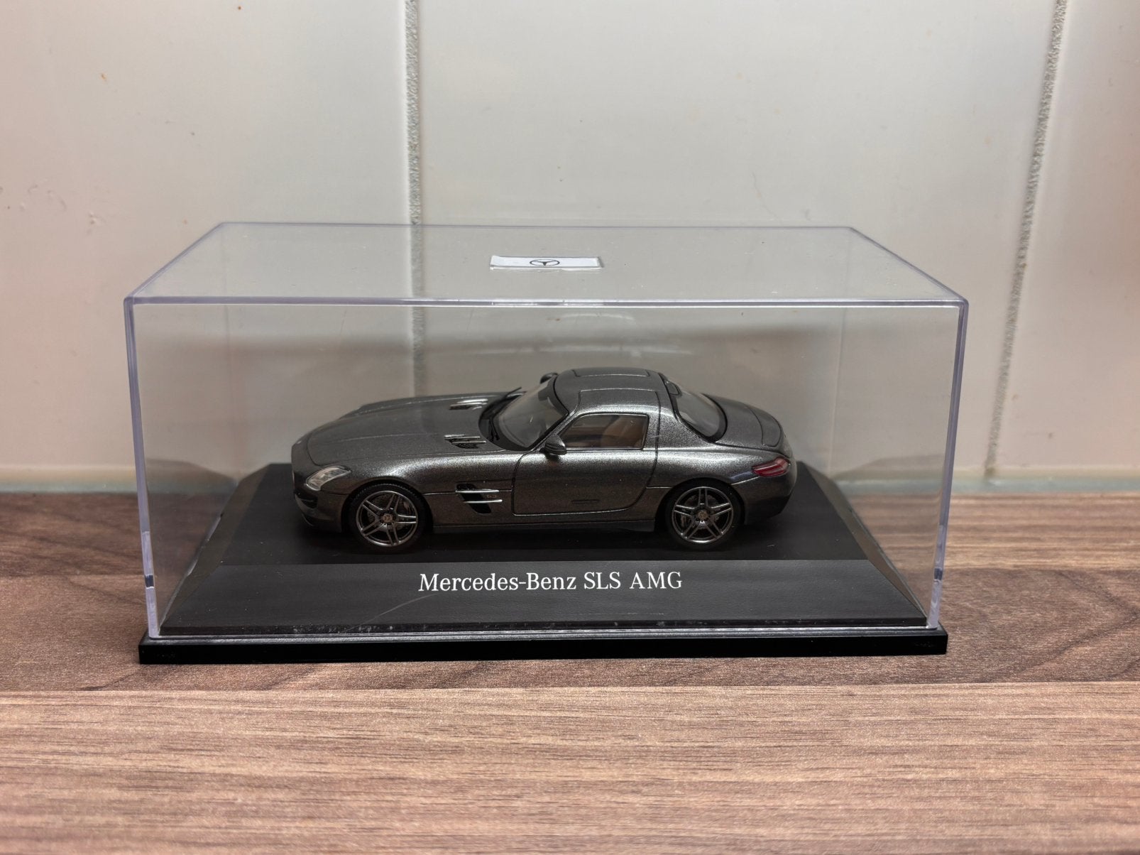Mercedes-Benz SLS AMG 2009 Grijs Schuco 1:43, Ophalen of Verzenden, Zo goed als nieuw, Auto, Schuco