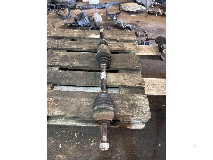 Aandrijfas rechts-voor van een Opel Corsa, Gebruikt, -, -, Opel