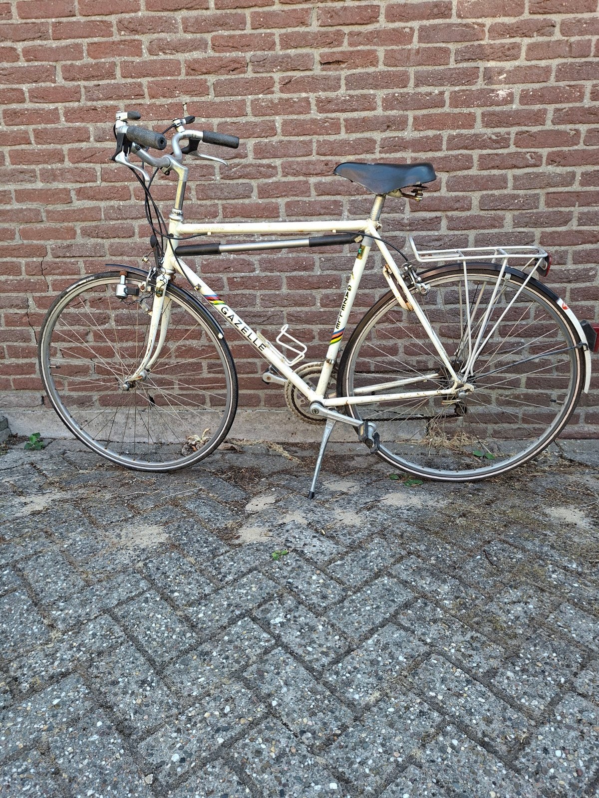 Gazelle semieracefiets, wit, met bagagedrager., Ophalen, Velgrem, Versnellingen, Gazelle