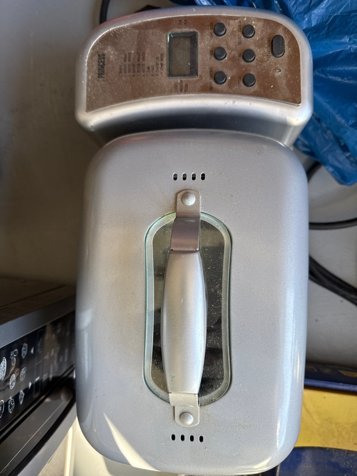 Princess Broodbakmachine - Zilverkleurig, Gebruikt, 800 tot 1200 gram deeg, Kijkvenster, Ophalen