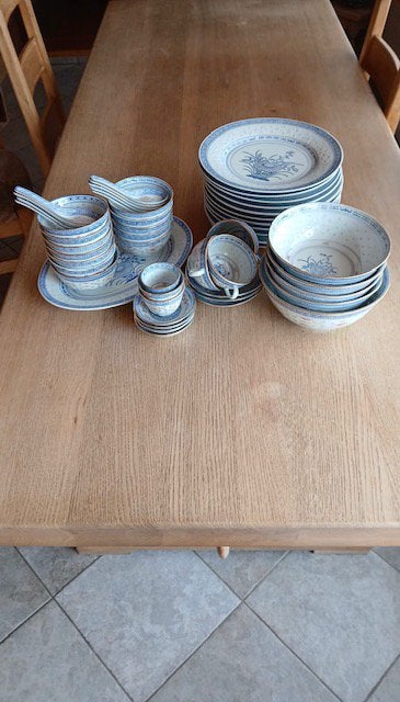 Chinees servies, Ophalen, Zo goed als nieuw, Porselein, Overige stijlen