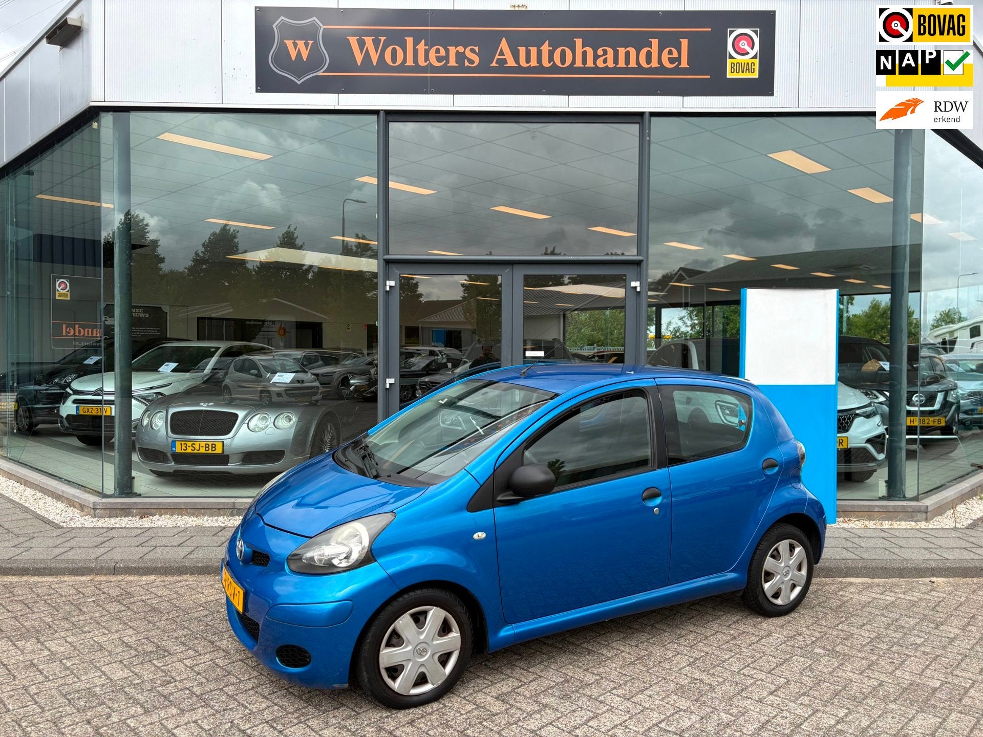Toyota Aygo 1.0-12V Now *AC, Auto's, Toyota, Voorwielaandrijving, Euro 5, Stof, Gebruikt