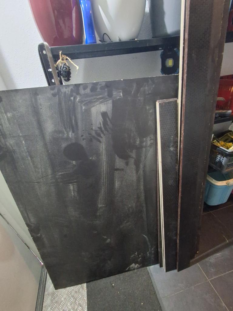 Restant betonplex platen en stroken - Diverse afmetingen, Doe-het-zelf en Verbouw, Platen en Panelen, Gebruikt, Betonplex, Minder dan 20 mm