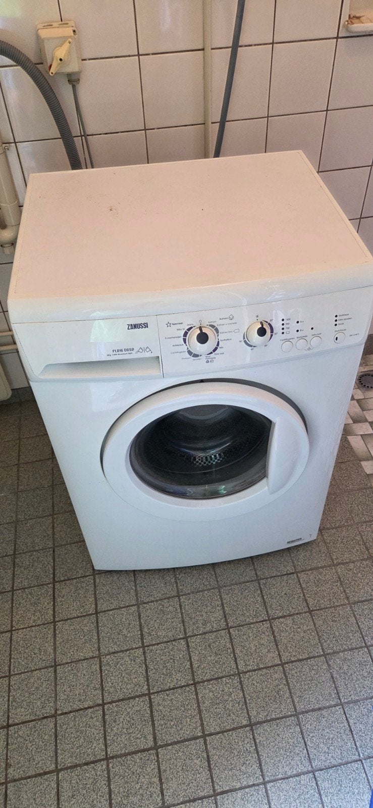 Zanussi wasmachine werkt prima., Ophalen, Gebruikt, 1200 tot 1600 toeren, 85 tot 90 cm