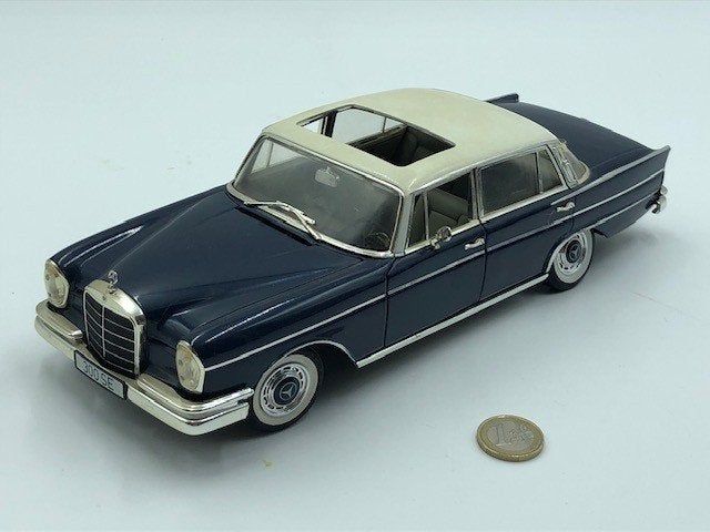 Mercedes 300 SE Blauw, Revell, Ophalen of Verzenden, Gebruikt, Auto, Revell