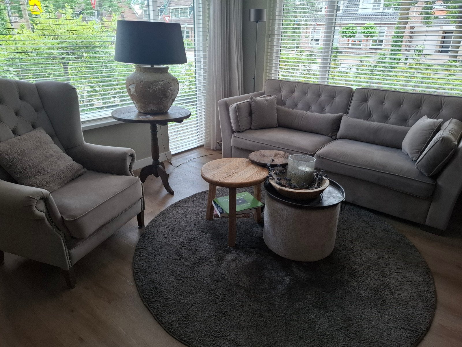 Prachtige sobere velvet bank met fauteuil, Ophalen, Zo goed als nieuw