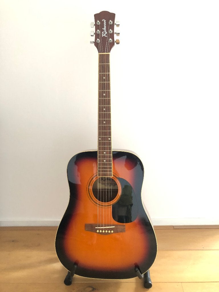 Richwood artist series gitaar. Model RD-12-SB inc. standaard, Ophalen, Zo goed als nieuw, Western- of Steelstringgitaar