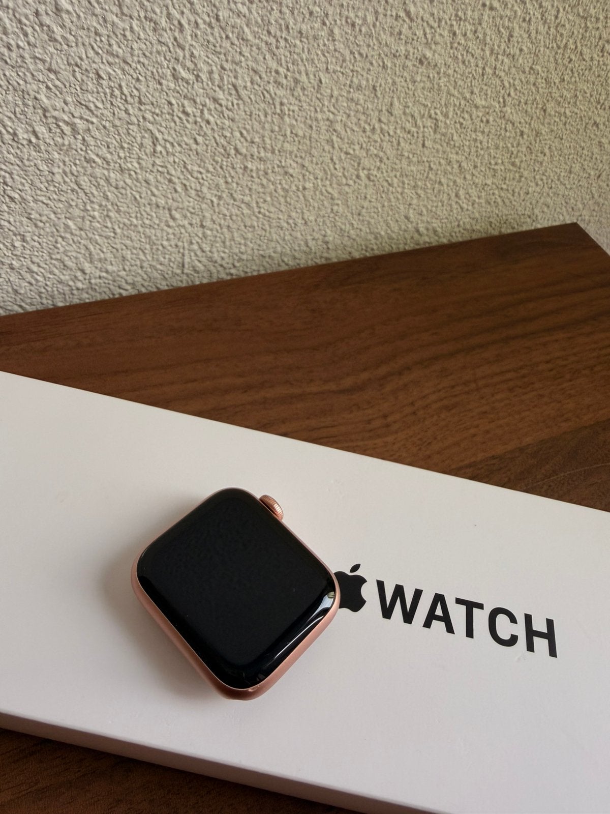 Foto 2 van Apple watch SE serie