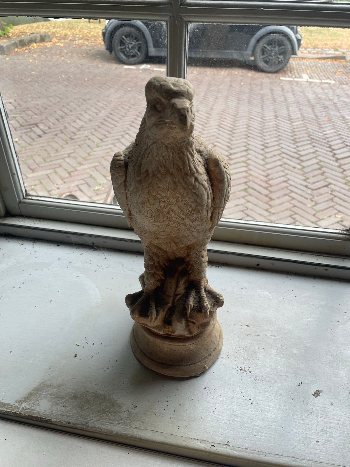 Adelaar beeld van steen (~30 centimeter hoog), Ophalen of Verzenden, 20 - 50 cm, Beeld, Beige